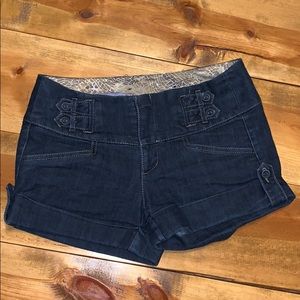 Women’s denim jean shorts